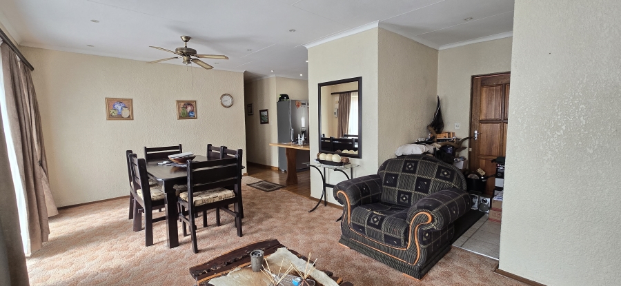 3 Bedroom Property for Sale in Geelhoutpark North West